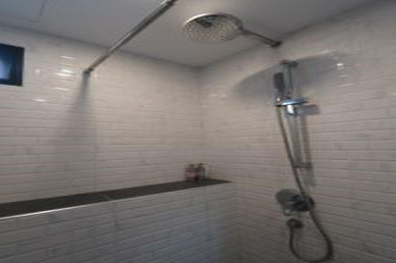 Roomquest Sukhumvit36 Bts Thonglor Bangkok Dış mekan fotoğraf